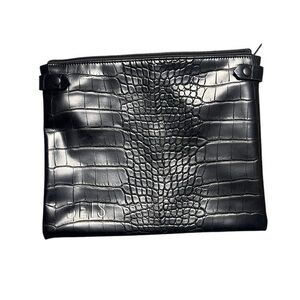 Black Crocodile Embossed  travel Bag Beis